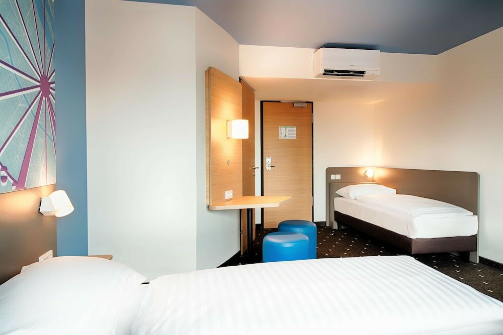 Фото B&b Hotel Wien-Meidling