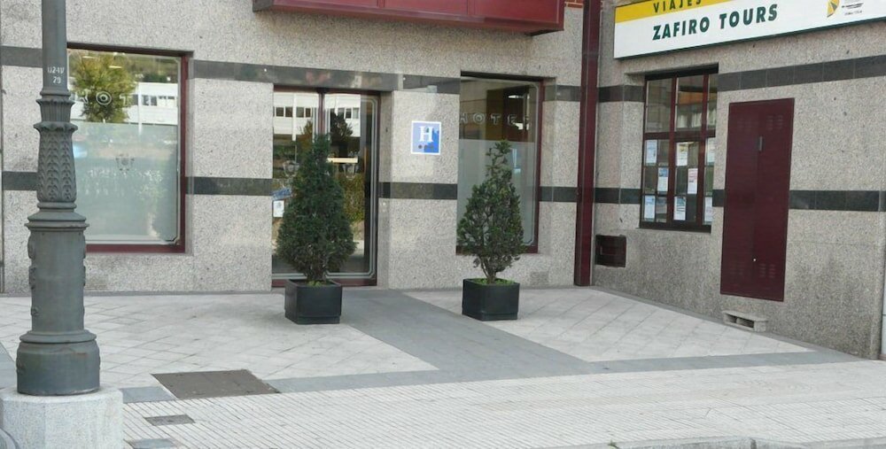 Фото Hotel Idh Angel