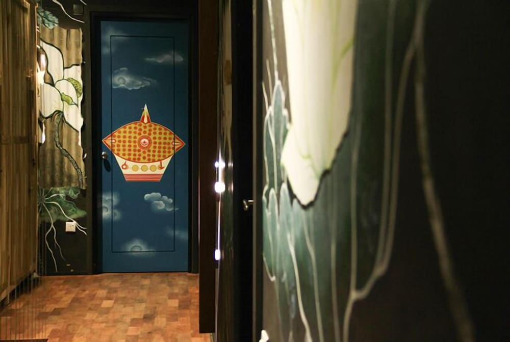 Фото The Happy 8 Retreat @ Old Town