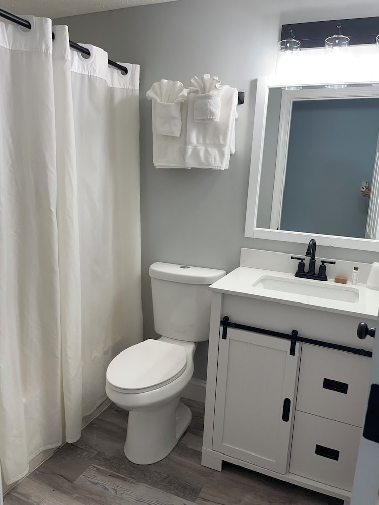 Фото Seabreeze Motel