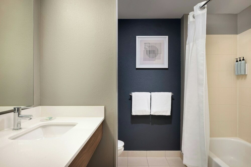 Фото Courtyard by Marriott Little Rock Downtown