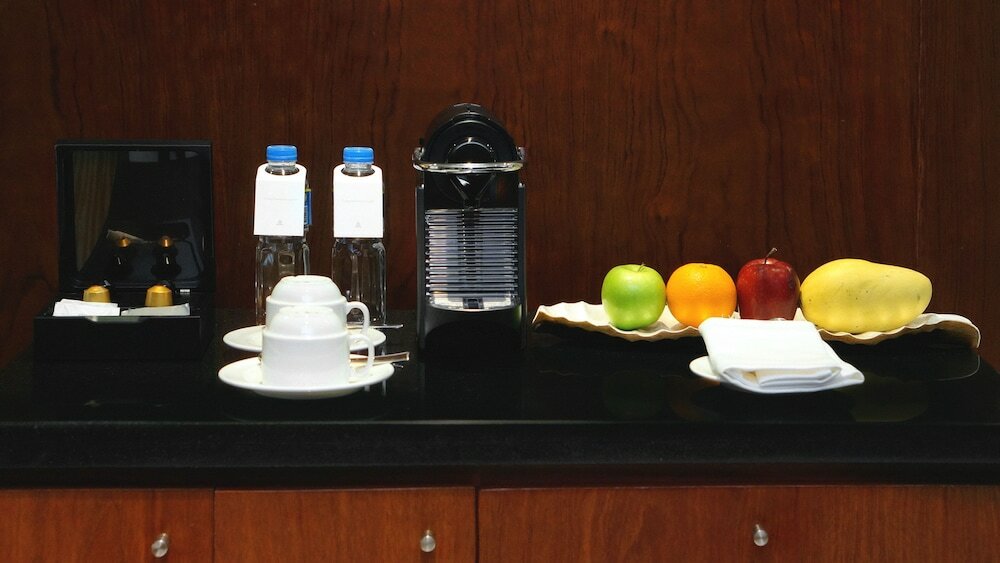 Фото New Coast Hotel Manila