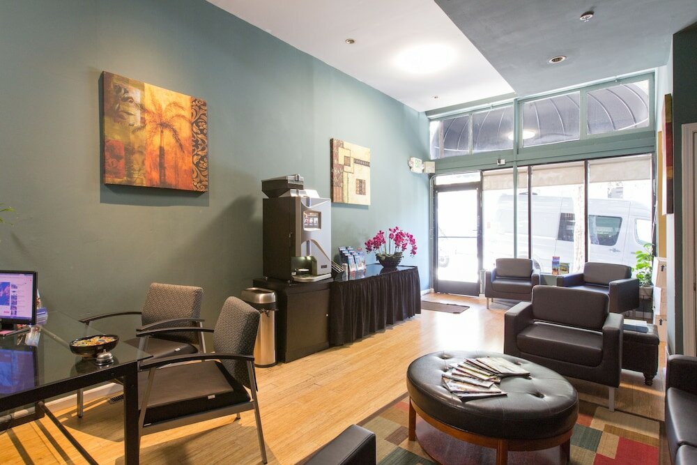 Фото Casa Loma Hotel