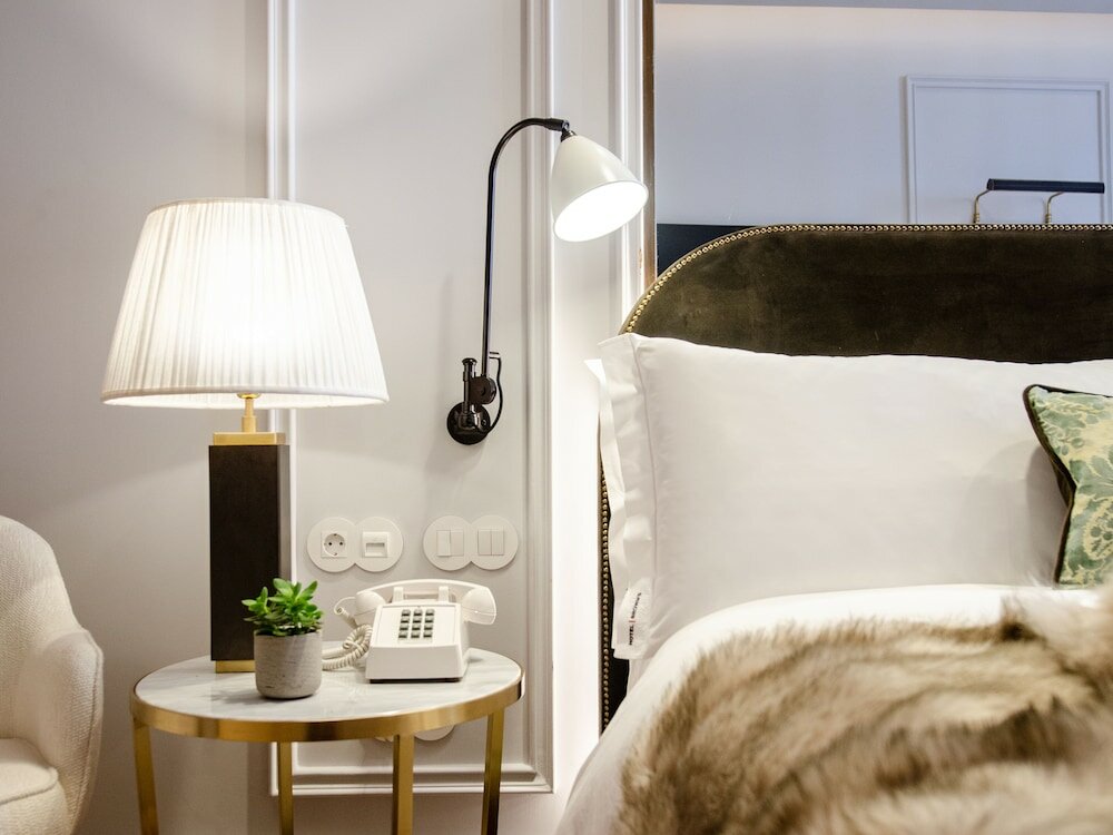 Фото Browns Avenue Hotel