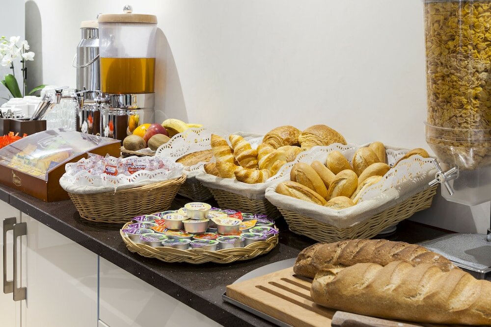 Фото The Originals City, Hôtel Paris Sud, Orly-Draveil