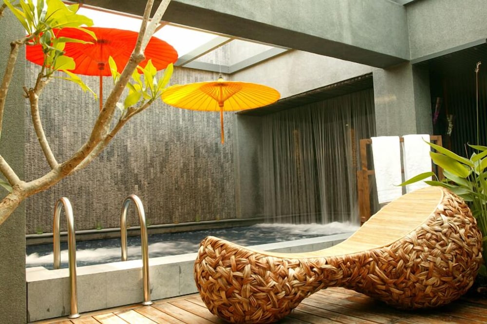 Фото Moonshy Boutique Motel