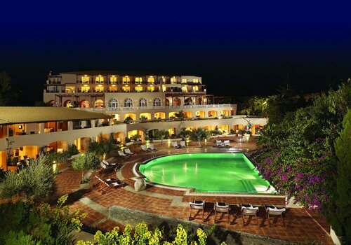 Внешний вид отеля Out Of The Blue Resort & SPA в Муниципальной единице Газиу, фото 1