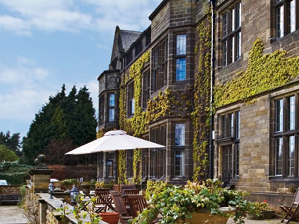 Фото Gisborough Hall