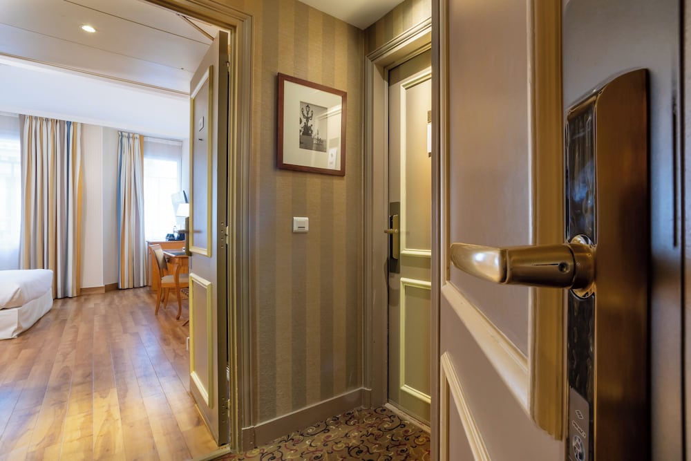 Фото Hôtel Etats-Unis Opéra