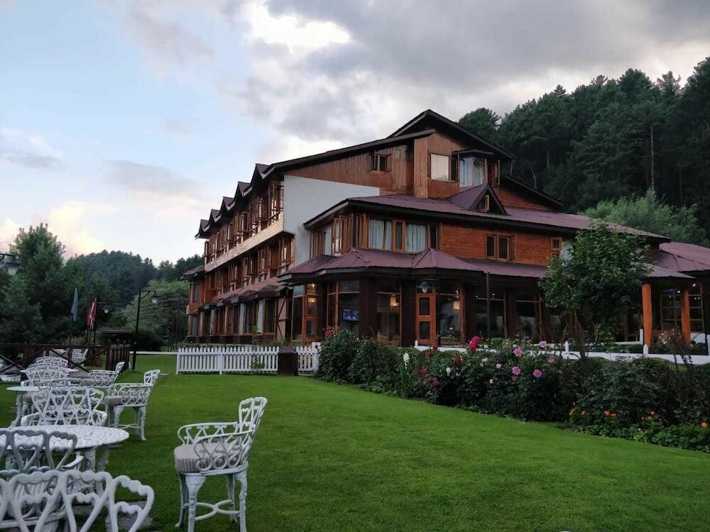 Фото отеля 2