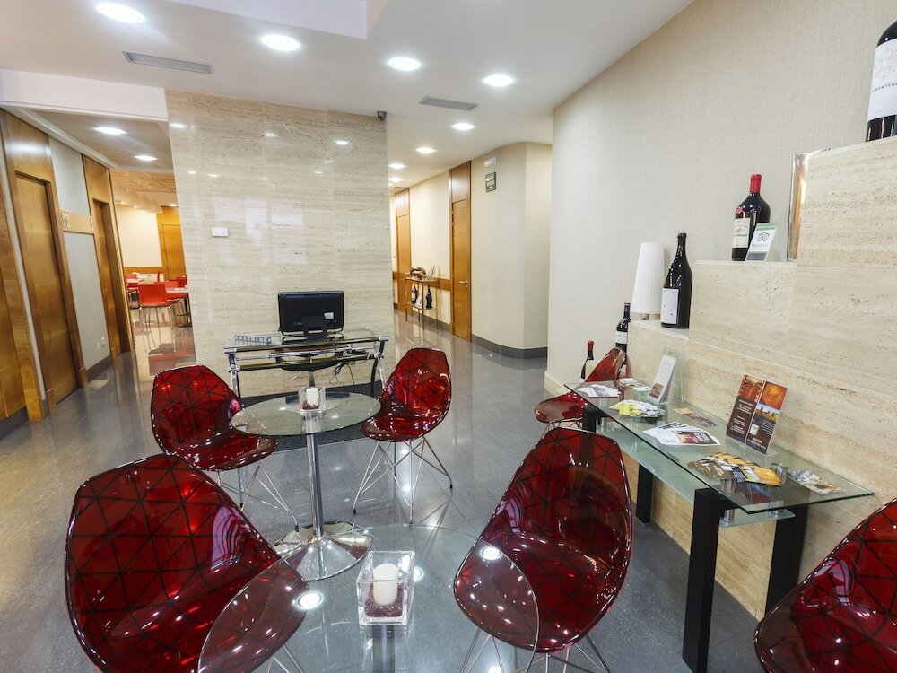 Фото Hotel Condes de Haro