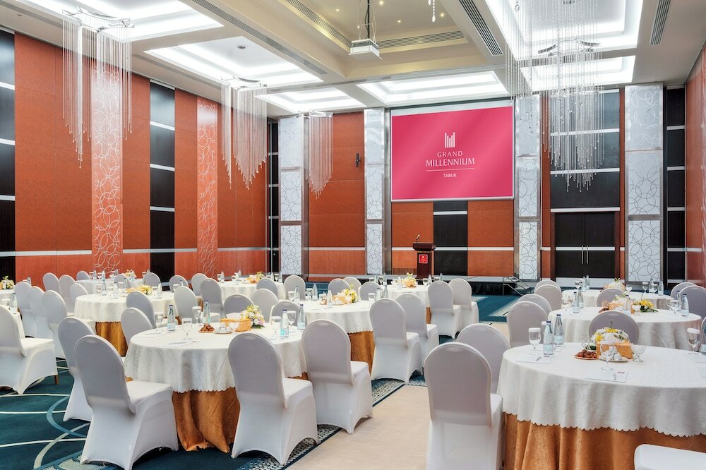 Фото Grand Millennium Tabuk