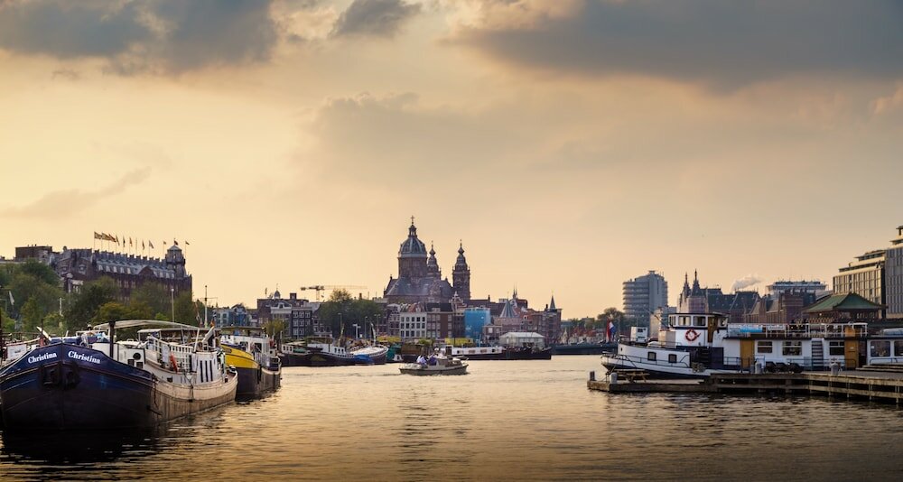 Фото The Hendrick's Hotel