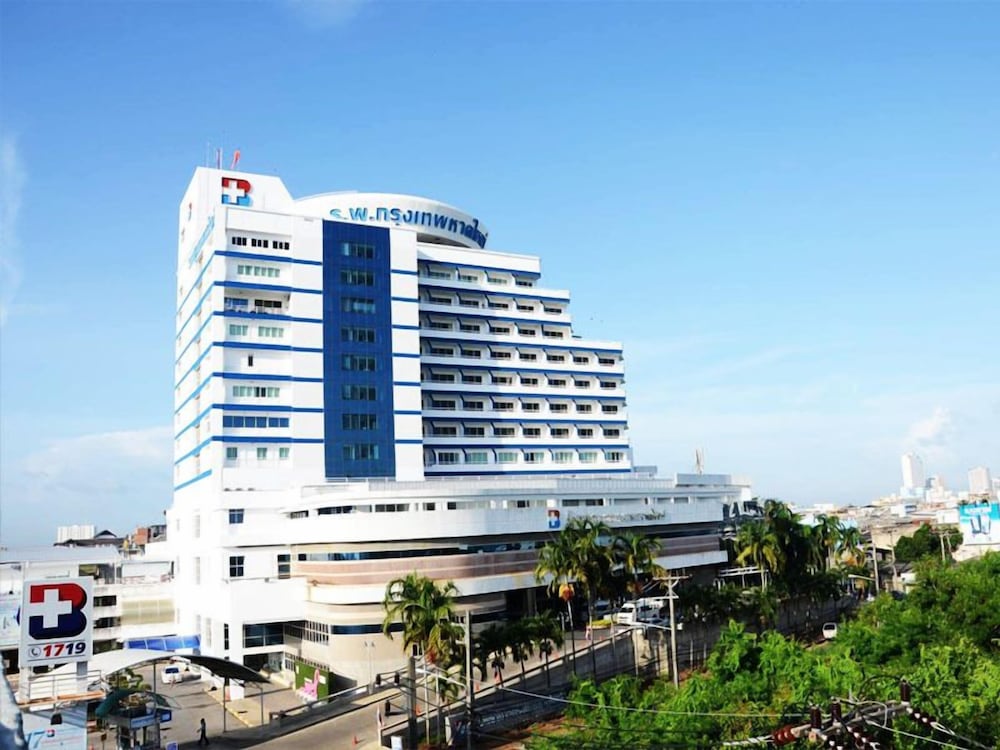 Фото отеля 1