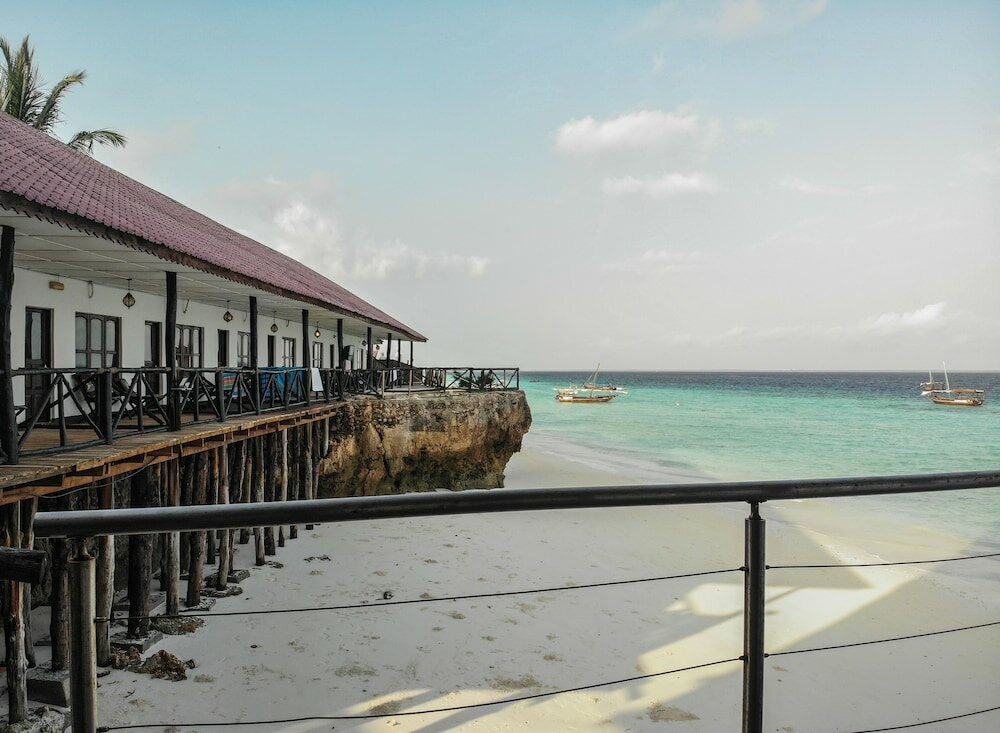 Фото Amaan Beach Bungalows