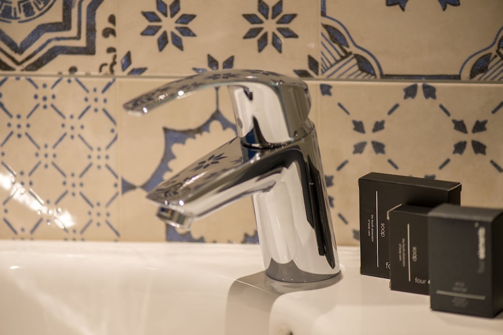 Фото Three Corners Lifestyle Hotel