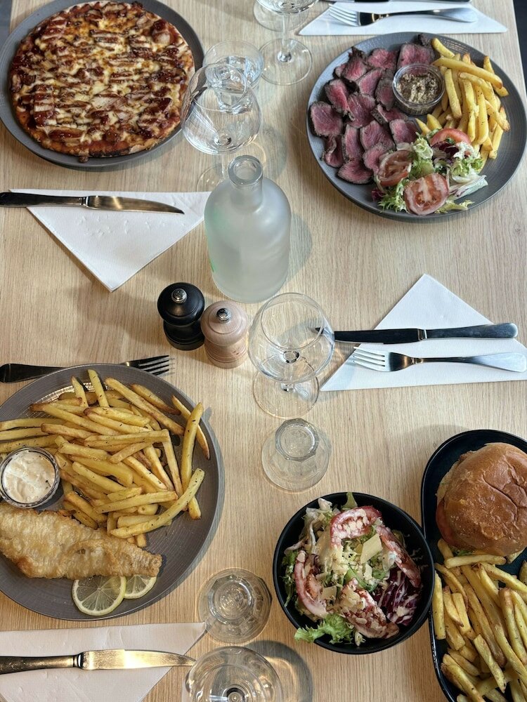 Фото Campanile Caen Centre Gare