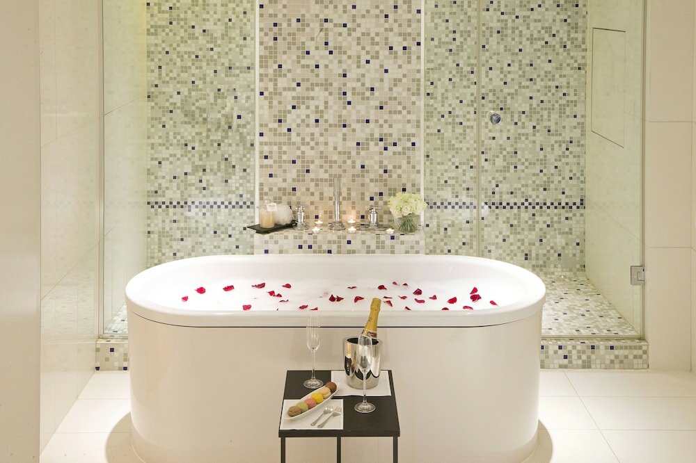 Фото Sofitel Paris Arc de Triomphe Hotel