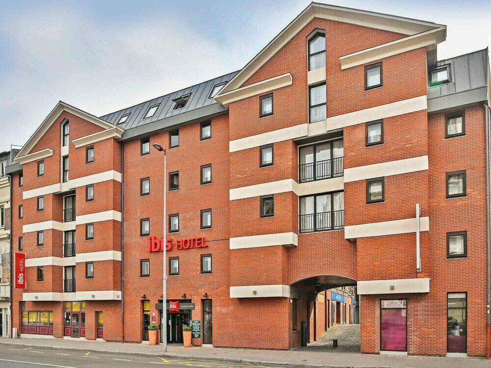 Hotel Ibis Saint Quentin Basilique, Saint‑Quentin, photo