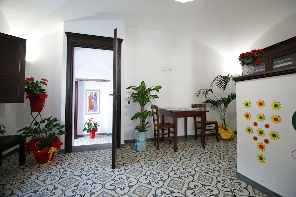 Фото Ghivine Albergo Diffuso