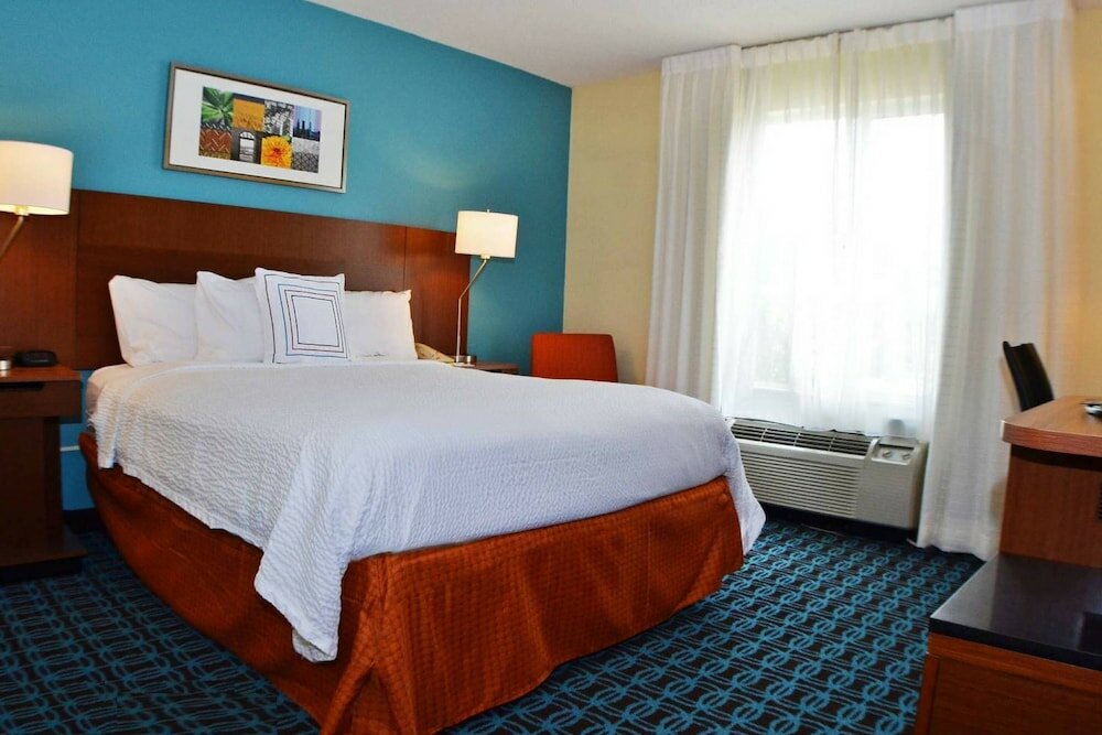 Фото Fairfield Inn by Marriott Northlake
