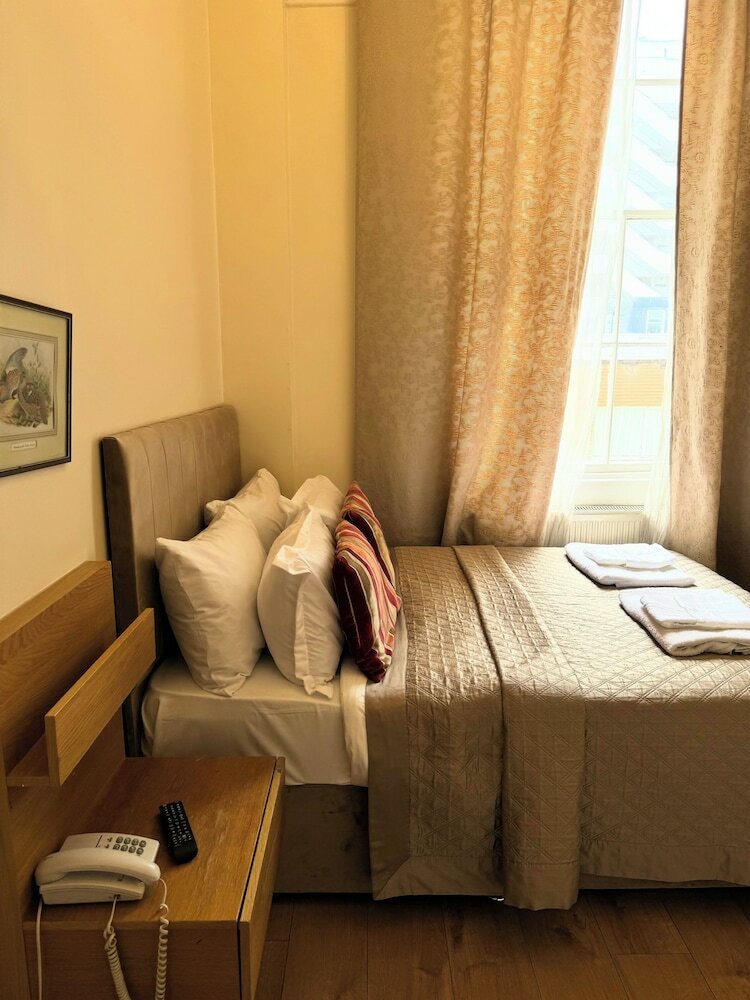 Фото ABC Hyde Park Hotel