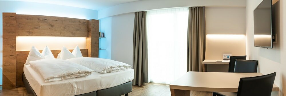 Фото Jet Hotel Zurich Airport