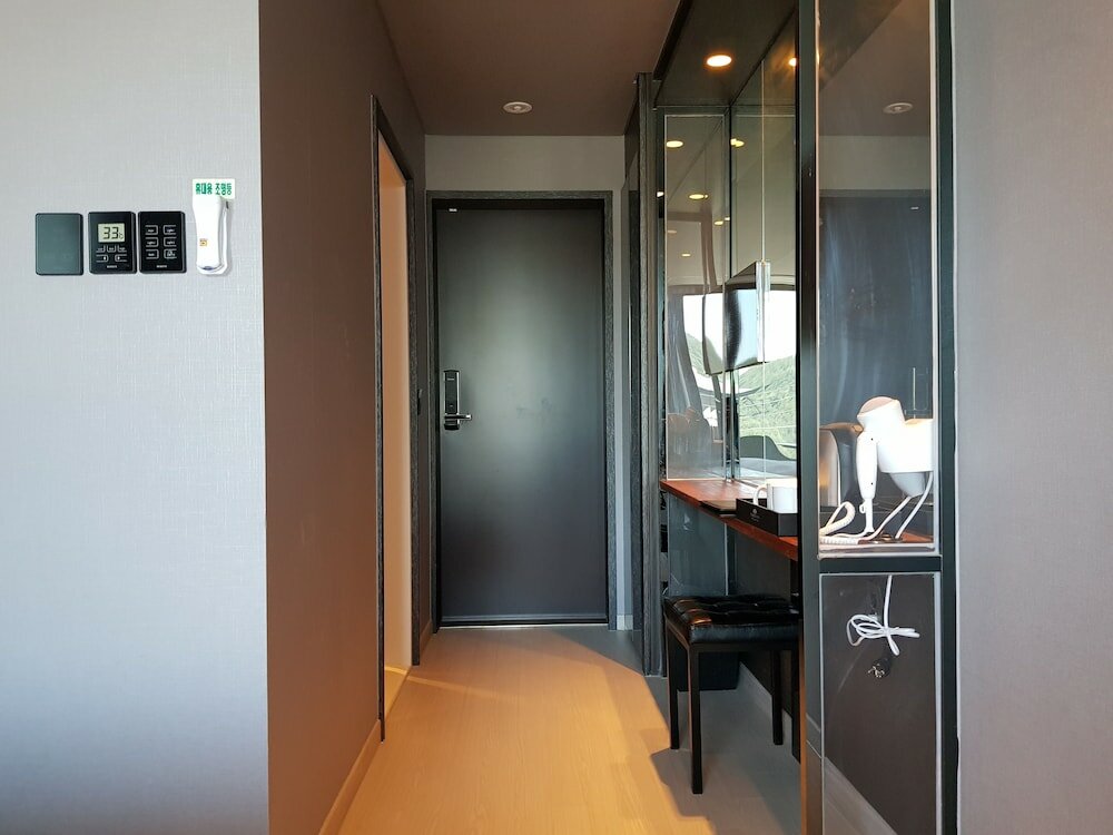 Фото Suntree Hotel