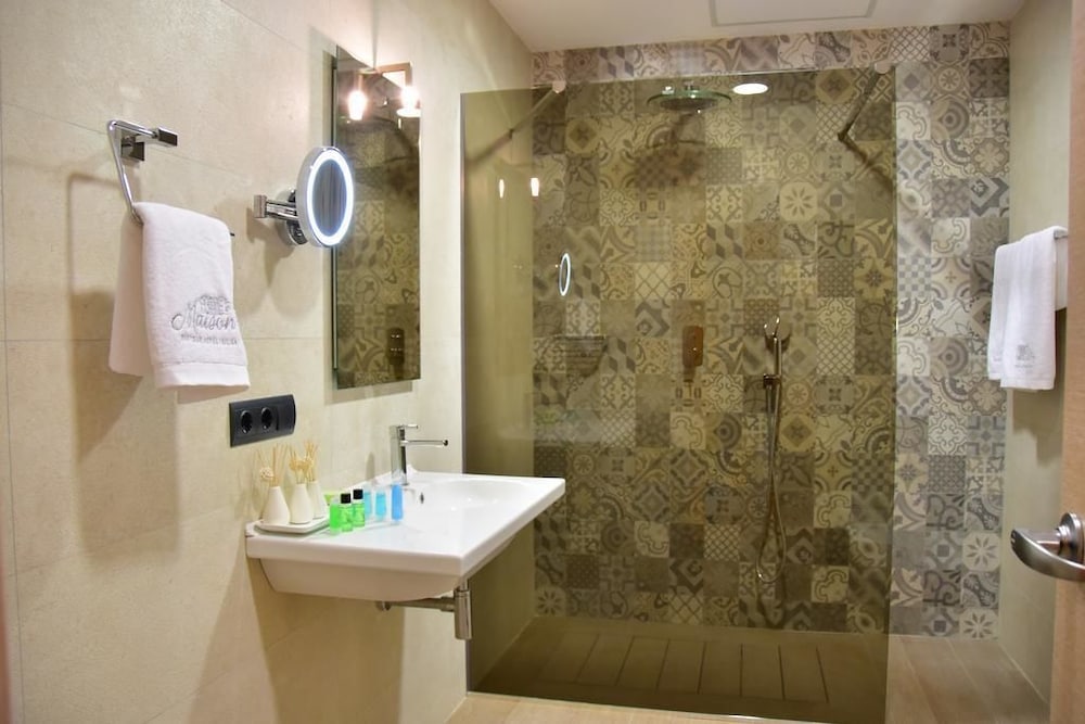 Фото Maison Boutique Hotel