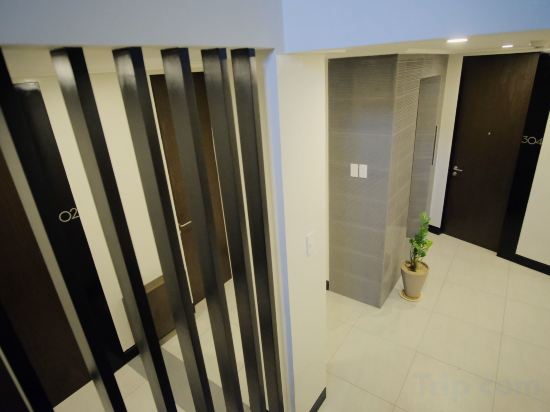 Фото Artemis Place Makati Hotel