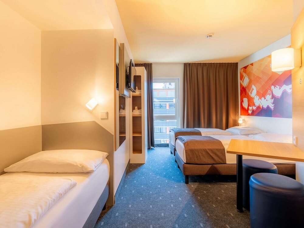 Фото B&b Hotel Stuttgart Bad Cannstatt