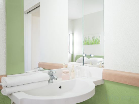 Фото Ibis budget Paris Porte de Montmartre