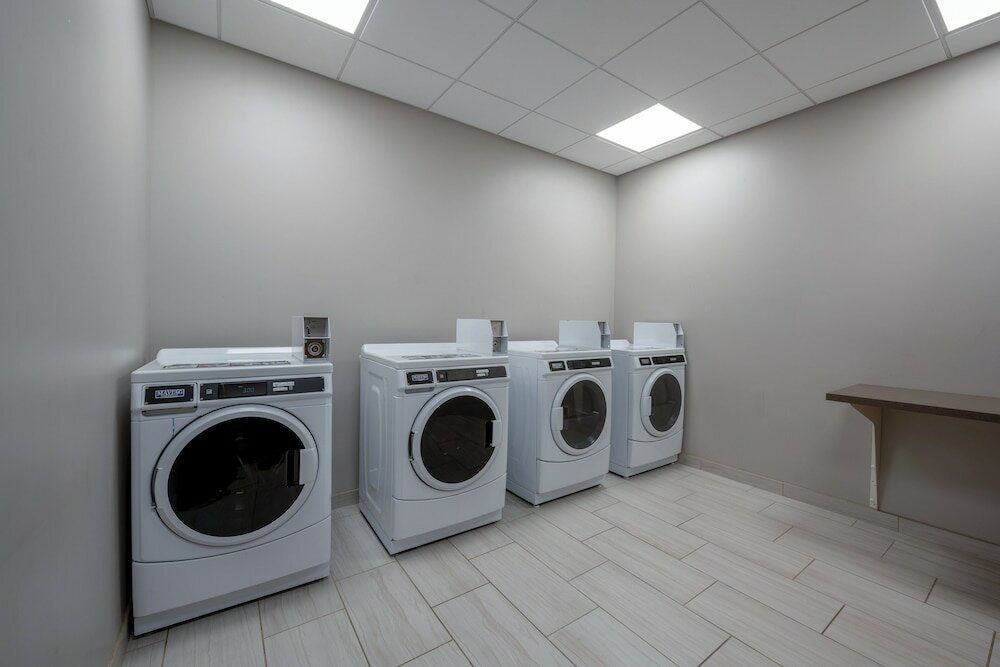 Фото Holiday Inn Express And Suites Gilbert Mesa Gateway Airport, an Ihg Hotel