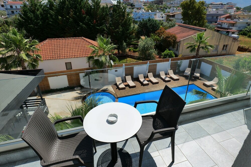 Фото Hotel Kuburi