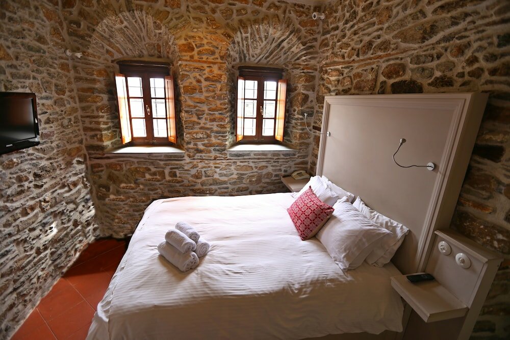 Фото Archontika Karamarlis