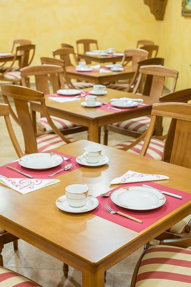 Фото Hotel Real de Castilla