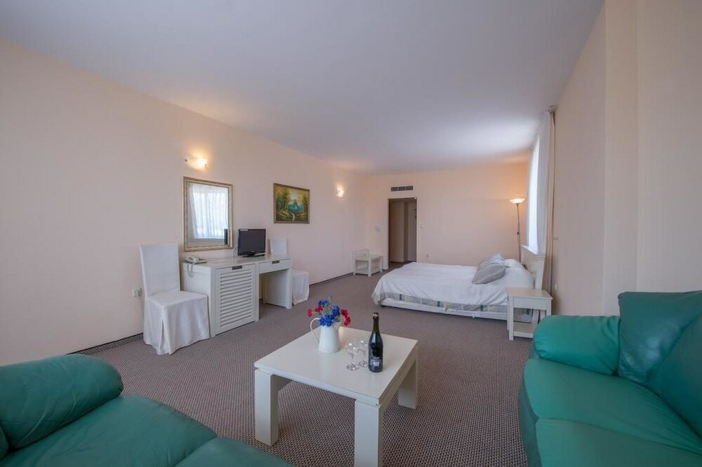 Фото Alekta Hotel