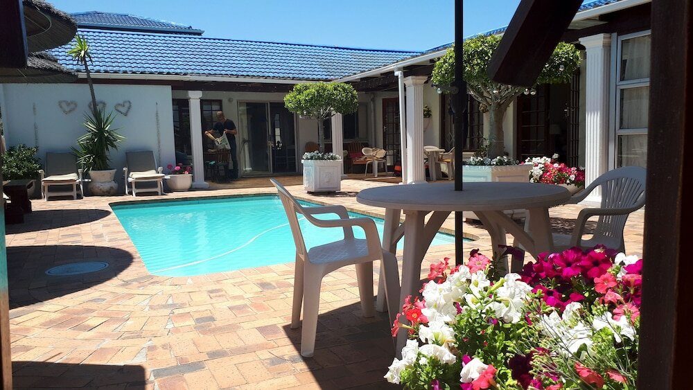 Фото Blouberg Dolphin Inn