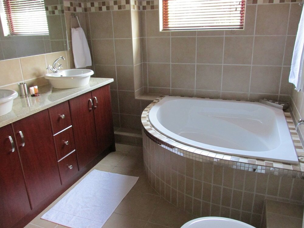 Фото Karoo Sun Boutique Guest House