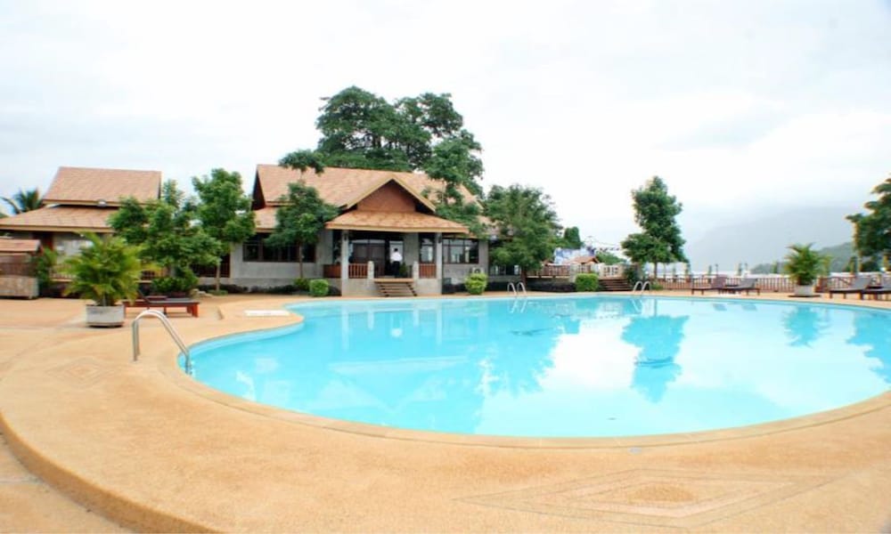 Фото Arawan Riverside Hotel