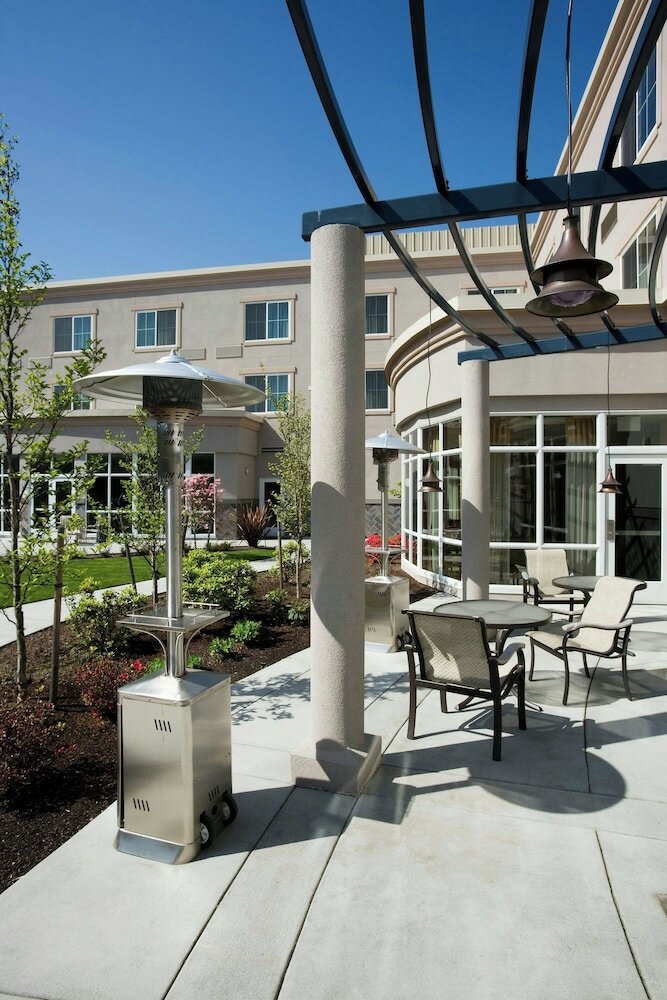 Фото Courtyard by Marriott Seattle Kirkland