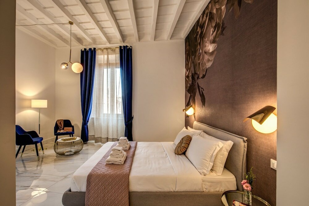 Фото Little Queen Pantheon Residence