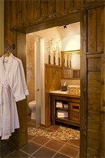 Фото Highland Haven Creekside Inn