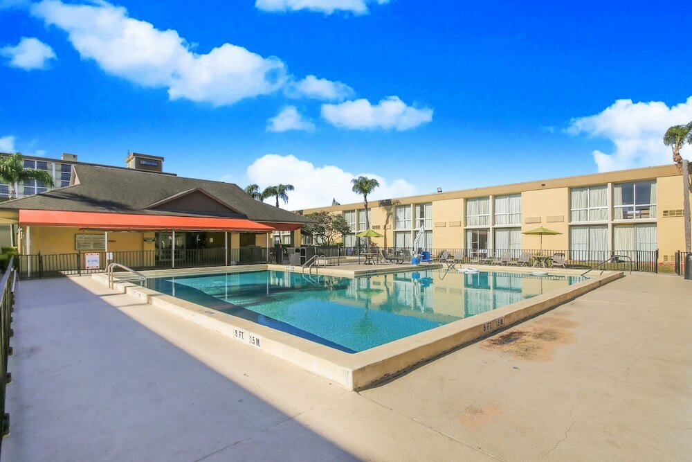 Фото Floridian Express Hotel