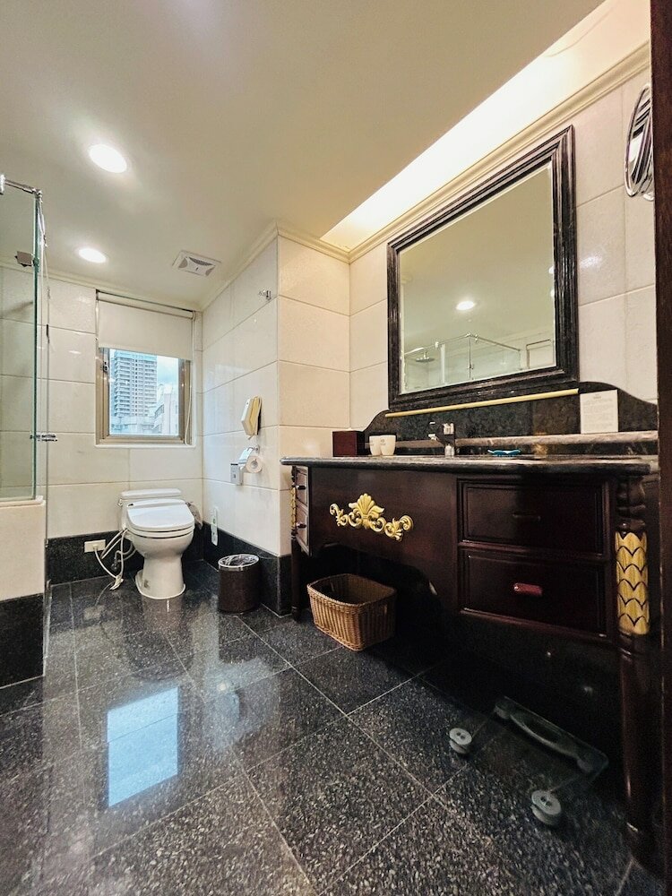 Фото Royal Seasons Hotel Taipei Nanjing West