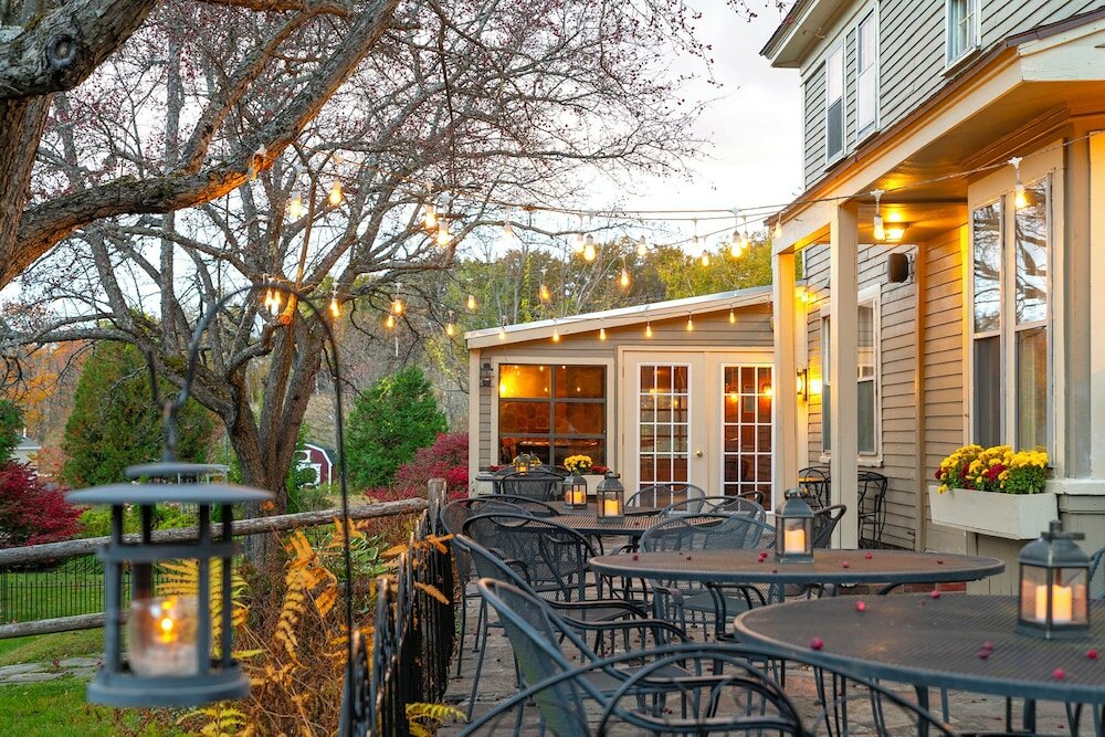 Фото The Whitney's Inn at Jackson