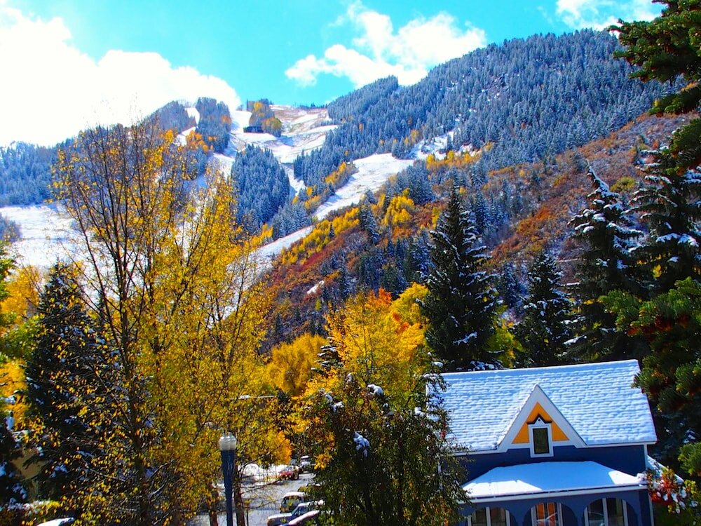 Фото Tyrolean Lodge