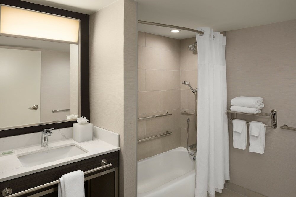 Фото Courtyard New Haven at Yale