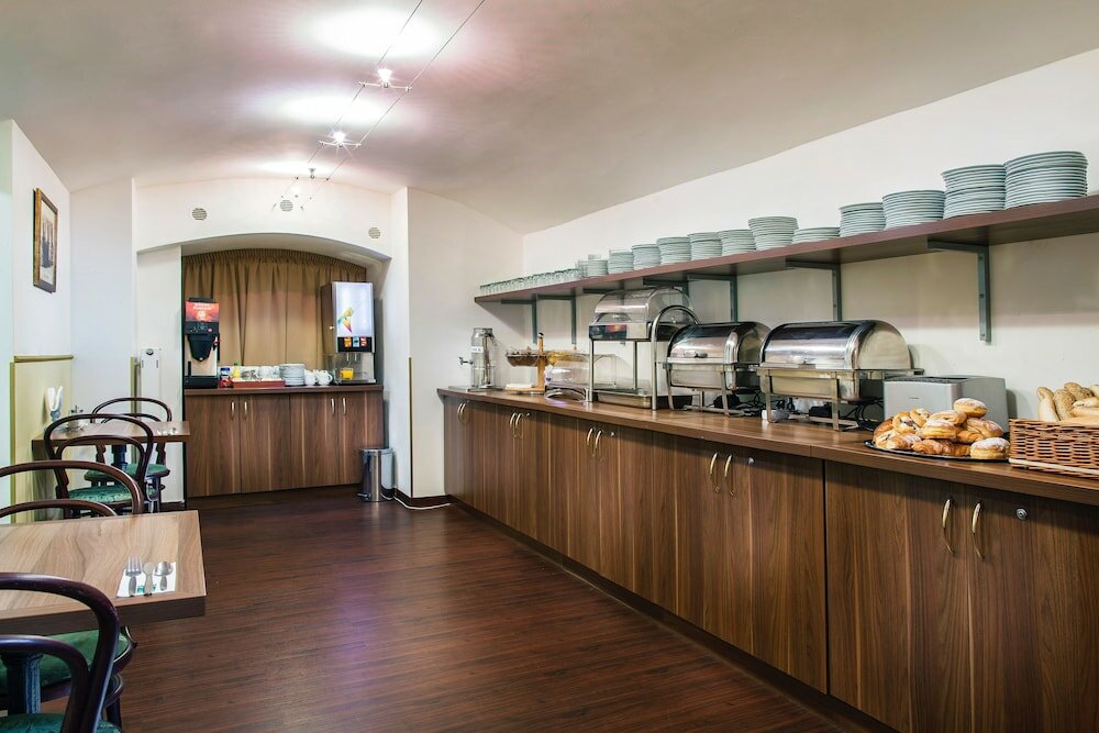 Фото Hotel Taurus