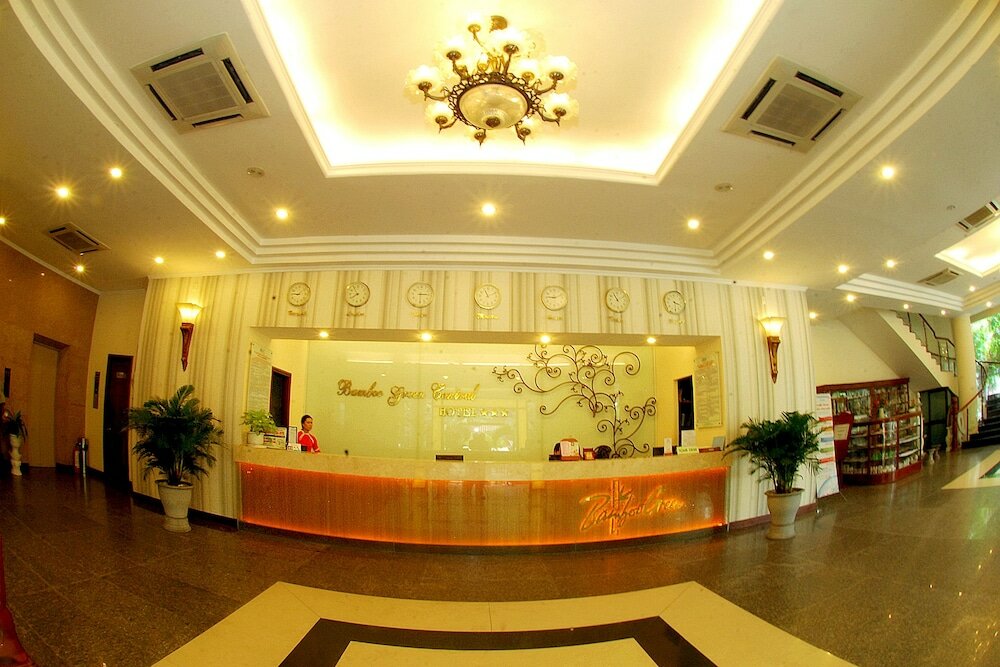 Фото Bamboo Green Central Hotel